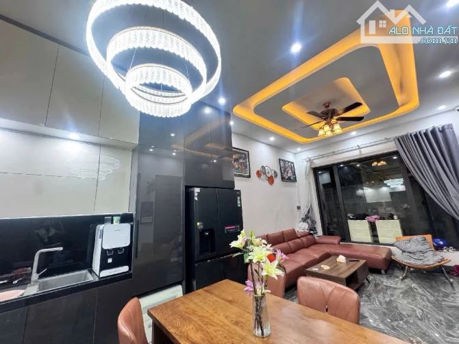 🌊 SIÊU VILLA 3 TẦNG – 2 MẶT TIỀN – GẦN BIỂN SƠN THỦY