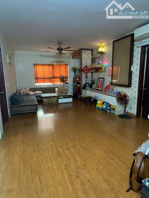 BÁN CĂN NHÀ ĐẸP PHỐ ĐẠI TỪ 40M,5 PHÒNG NGỦ, FULL NỘI THẤT - 4