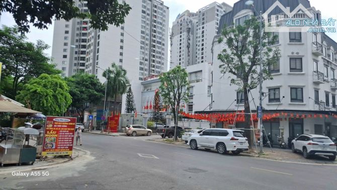 NHÀ MẶT PHỐ- BỐ LÀM TO QUẬN HÀ ĐÔNG KINH DOANH TẤP NẬP. 5 Tầng, 60m² - Nhỉnh 15 tỷ.