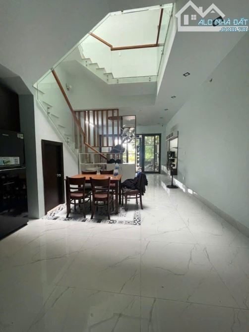 💥🏡CHO THUÊ NHÀ 3 TẦNG - 3PN - FULL NỘI THẤT MẶT TIỀN NƯỚC MẶN