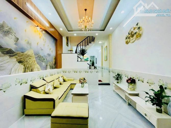 Bán nhà Quang Trung P14 Gò Vấp, 3 tầng BTCT 4 phòng ngủ – giá chỉ 5 tỷ nhỉnh