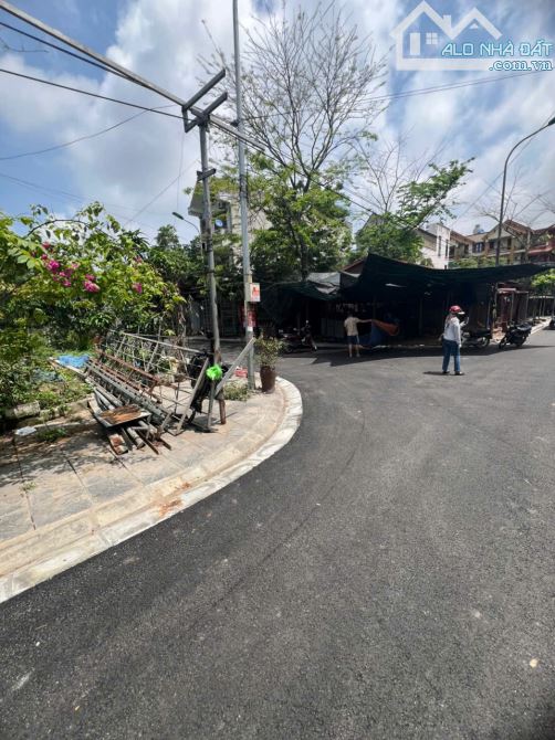 Bán lô đất 90m2 chợ Trắc, Từ Sơn, Bắc Ninh, áp góc, view Vườn Hoa.