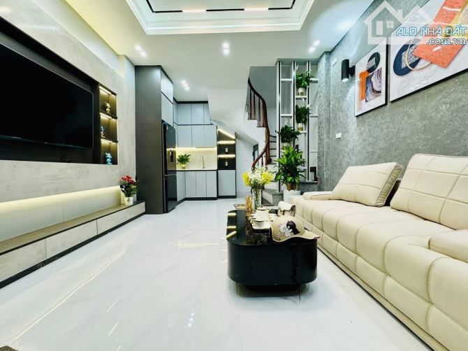 Phương Canh - Mới Koong - Ô tô - Nhỉnh 6 tỷ