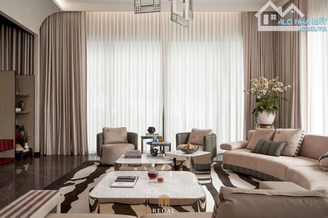 Bán biệt thự 401m2 Mỹ Phú 1, Phú Mỹ Hưng, Quận 7 giá 190 tỷ full nội thất xịn.Sẵn sổ.
