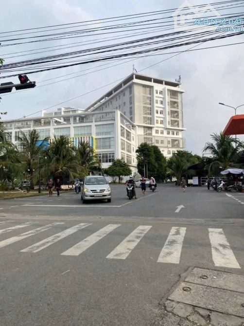 BÁN NỀN TRỤC CHÍNH KDC MẶT TRỜI ĐỎ GẦN BỆNH VIỆN NHI ĐỒNG
