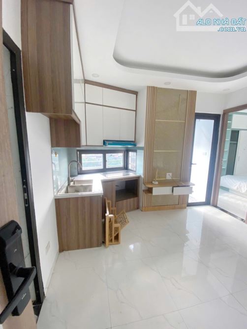 BÁN CĂN HỘ CCMN MỚI ĐẸP PHỐ TRẦN QUÝ CÁP - ĐỐNG ĐA   Căn hộ thoáng đẹp 50m, 2ngủ, có ban c