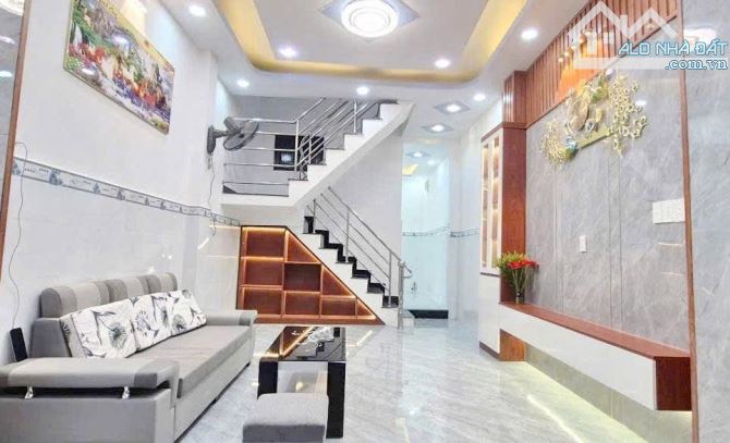 Nhà mới, 3 tầng, hẻm 1225 Phạm Thế Hiển P. Bình Đông (P5 Q8 cũ)