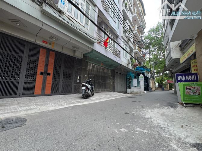 Trung Kính nhà đẹp phân lô ô tô 74m 6 tầng Mt5m giá 22.8 tỷ