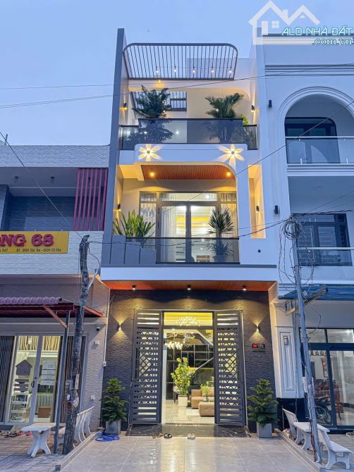 BÁN NHÀ 2 LẦU MỚI XÂY ĐƯỜNG D7 KDC HỒNG LOAN FULL NỘI THẤT CAO CẤP