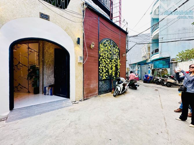 BÁN NHÀ ĐẸP GIÁ TỐT – HẺM XE HƠI – NGAY HẠNH THÔNG TÂY – CHỈ 5 TỶ 390 TRIỆU!