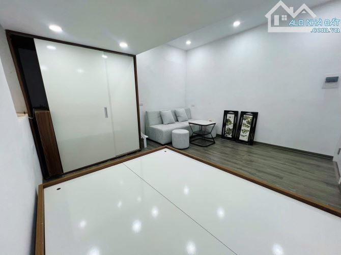 Nhỏ - Hiếm - Xinh - Tập Thể Văn Chương - Đống Đa - Dt: 48m2/2PN*bán 2,25tỷ