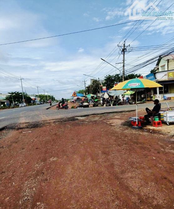 BÁN GẤP LÔ ĐẤT VÀNG – GẦN CHỢ, SỔ HỒNG RIÊNG