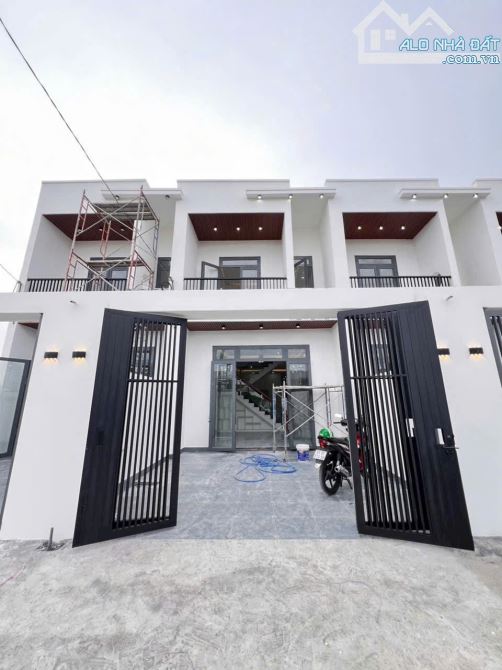 CHỦ NGỘP CẦN BÁN GẤP CĂN NHÀ NGAY TRUNG TÂM PHƯỜNG GIÁ RẺ