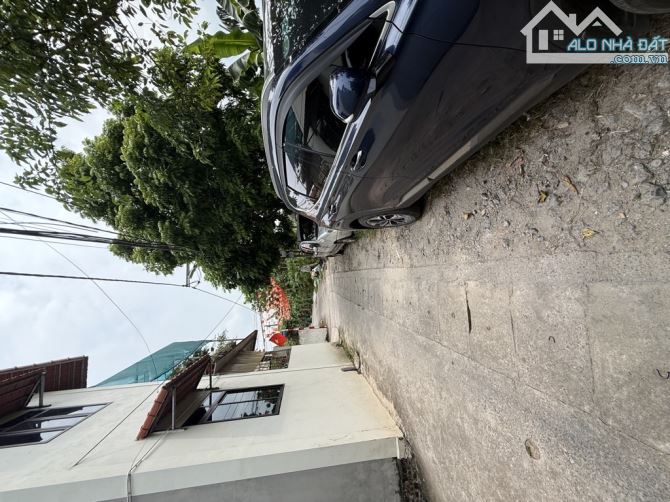 Bán 50m2 đất Đặng Xá, ngõ nông, gần đường ô tô tránh