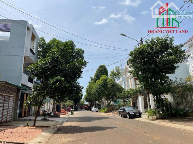 LÔ ĐÔI DIỆN TÍCH ĐẸP MẶT TIỀN ĐƯỜNG NAY PHAO METRO - DT: 10x23,8m - H: TÂY BẮC - 15,4 TỶ
