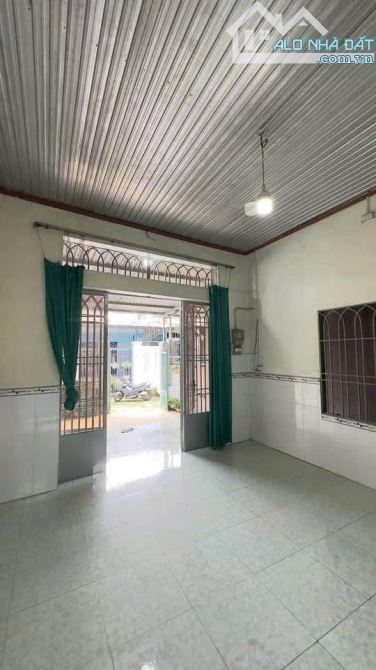 SIU PHẨM ! Bán nhà ở Huỳnh Thị Mài Hóc Môn 5x20 ( 100m2 ) 750 TRIỆU Sổ hồng riêng