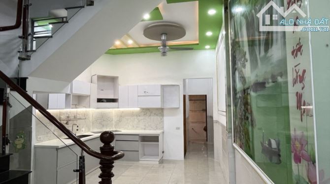 Bán nhà trệt 2 lầu 5PN hẻm 8m Trần Thị Năm Q12, 4x20m, giá 6.55 tỷ