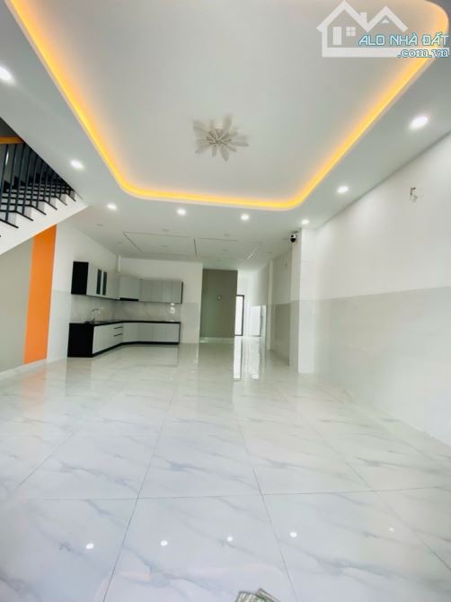 Vĩnh Lộc A Bình Chánh HƠI GẦN CHỢ LÊ THỊ NGAY