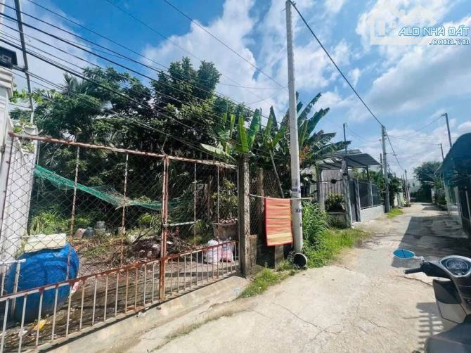 BÁN Đất tặng cái nhà nát ở Nguyễn Văn Khạ Củ Chi 5x26 ( 130m2 ) 650 TRIỆU Sổ hồng riêng