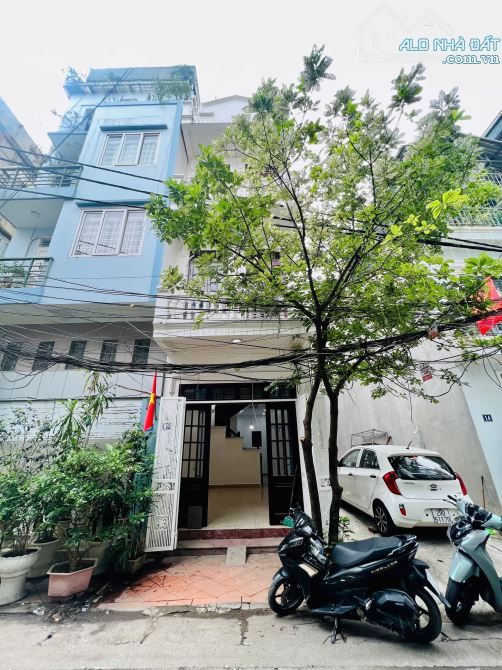 Chính chủ bán nhà phân Lô ngõ 54 Ngọc Hồi ngách 53 số nhà 18 Diện tích 45m2, 4 tầng