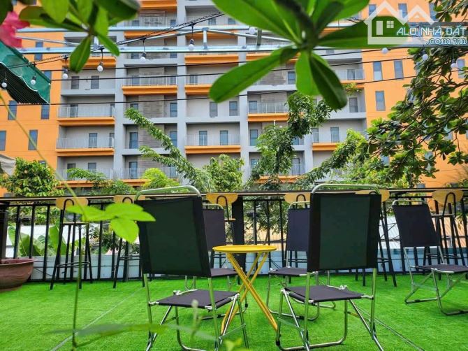 SANG QUÁN CAFE VỊ TRÍ ĐẸP NGAY ĐH VĂN LANG