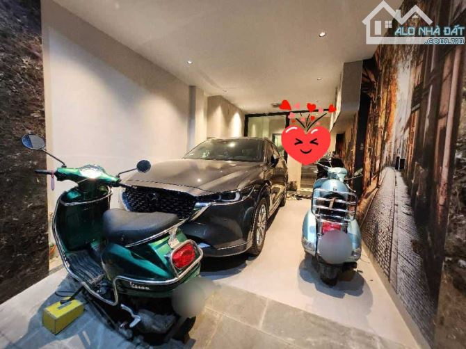 Bán nhà Phố Triều Khúc Thanh Xuân 48m2 mặt tiền 4.6m ô tô vào nhà 10.2 tỷ