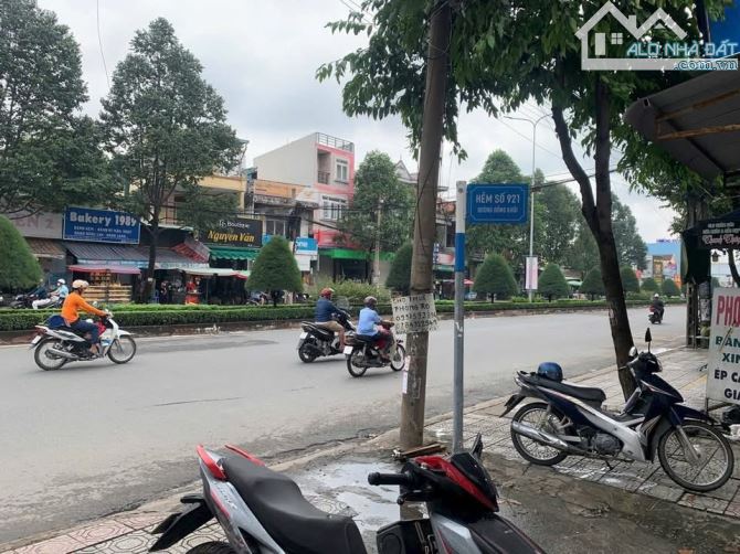 🏡 BÁN NHÀ ĐƯỜNG ĐỒNG KHỞI – ĐOẠN CÂY XĂNG 26 🏡  📐 Diện tích đất: 5m x 46m = 256m²