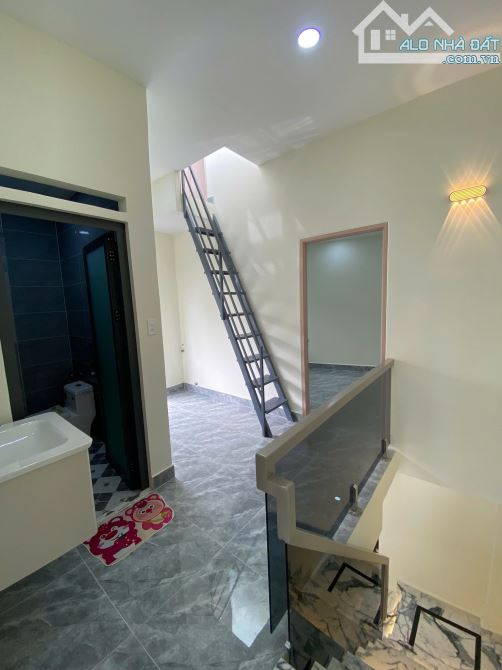 Nhà Hẽm Xe Hơi Đường Bà Hom,P.13, Q.6, Nhà Mới Nội Thất Cao Cấp,4.6 x9m, 2.5 Tấm , 5.5 tỷ