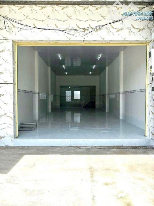 🏡 Cần tiền nên bán căn nhà Mặt tiền Nhựa- Trần Văn Chẩm,Chợ Việt Kiều, 785 triệu sổ riêng