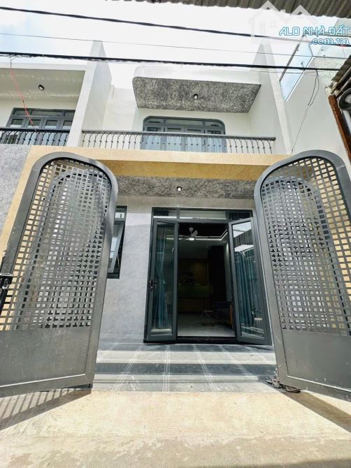 CHỈ CẦN ĐƯA 400 TRIỆU NHẬN NHÀ Ở NGAY GẦN UBND PHƯỜNG TÂN TRIỀU- SAU SÁT NHẬP