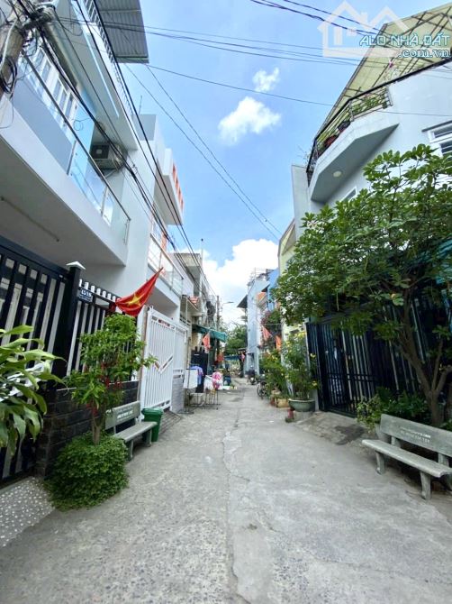 🏡 HẺM Ô TÔ, NHÀ 2 TẦNG ĐÚC, ĐƯỜNG SỐ 3, LONG TRƯỜNG Q9. DT. 54m2, 4,15 tỷ ( còn bớt ).