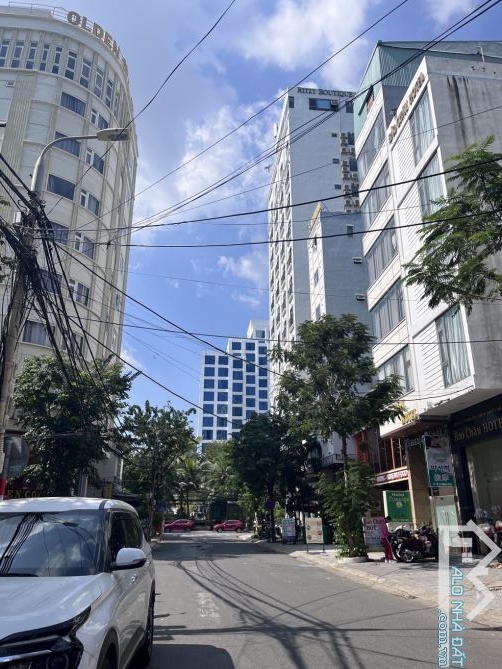 BÁN KHÁCH SẠN 8 TẦNG - MẶT TIỀN PHỐ TÂY PHAN LIÊM