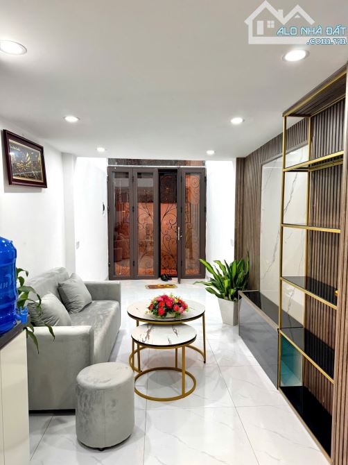 TRƯƠNG ĐỊNH – NHÀ ĐẸP 5 TẦNG – 3PN – GIÁ CHỈ 5.8 TỶ 🔸