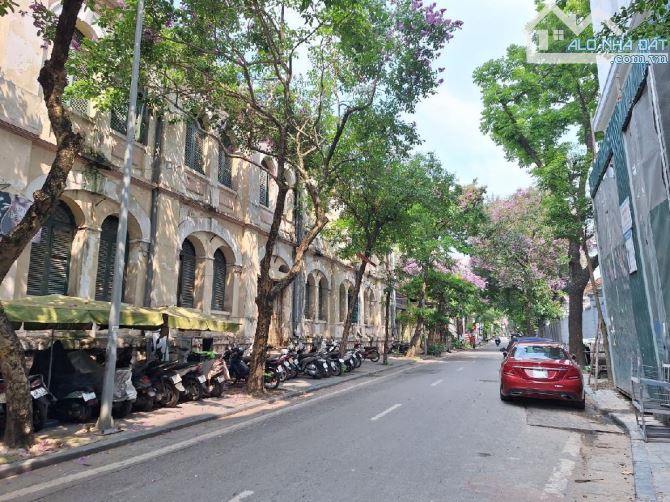THỢ NHUỘM - SIÊU HIẾM – TÒA BUILDING NGUY NGA – 2 MẶT PHỐ TRUNG TÂM HOÀN KIẾM