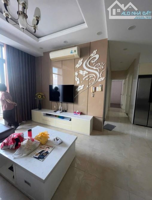 Chung cư Satra, Phan Đăng Lưu, Phú Nhuận, 93m2, 2PN, Nội thất, 16tr5/th.
