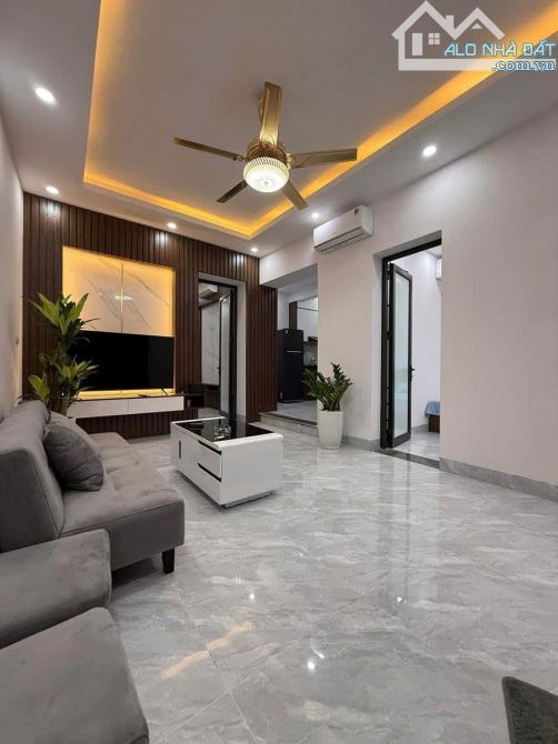 🌟HOA HẬU! TẬP THỂ THÁI HÀ_ĐỐNG ĐA_TẦNG 1_LÔ GÓC_KD_65M2 2PN NHÀ ĐẸP CHỈ 4,69 TỶ🌟
