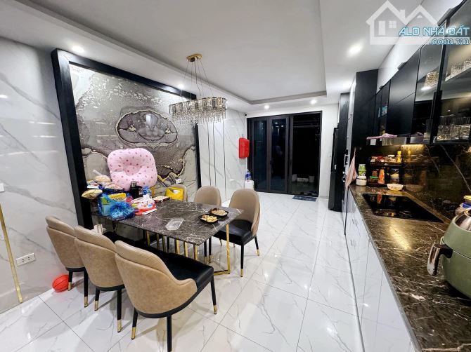 Bán nhà TT tầng 2, phố Khương Trung,Q Thanh Xuân, khép kín 45m, 2.45 tỷ.