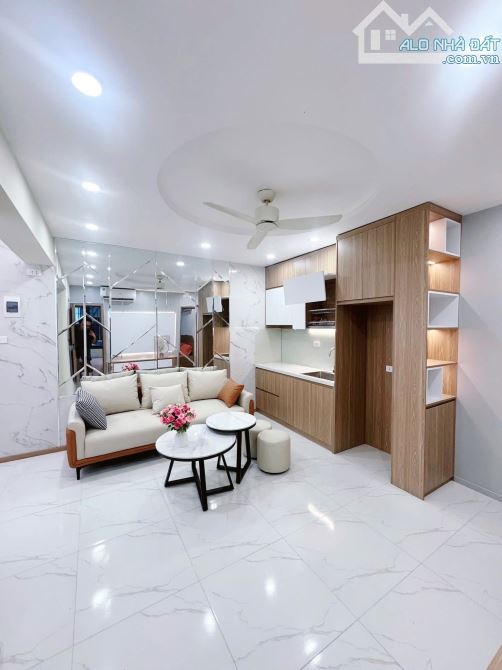 Bán tập thể Đoàn Thị Điểm, 2 thoáng, full nội thất, 2 ngủ sẵn đẹp ở ngay