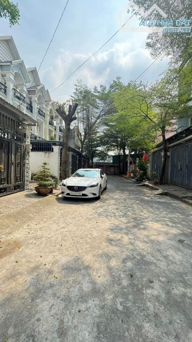 Bán đất thổ cư đường Thạnh Lộc 41,Quận 12 - Gần cao đẳng Điện Lực giá 3,7 tỷ