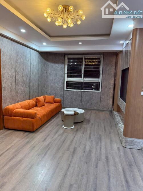 Bán căn hộ 89 Phùng Hưng, Hà Đông, 81m2, 3 ngủ, 2 vệ sinh, 4.9 tỷ
