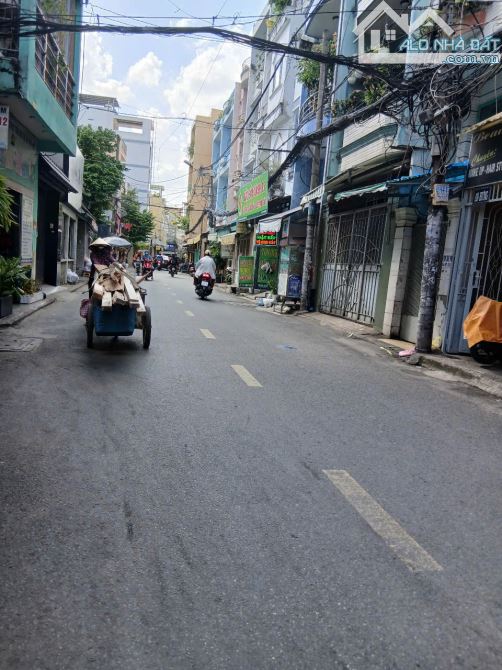 BÁN NHÀ MẶT TIỀN TRẦN MINH QUYỀN, P.11, Q.10, DT 4.8*14M, KC 3 LẦU ST, GIÁ 20 TỶ