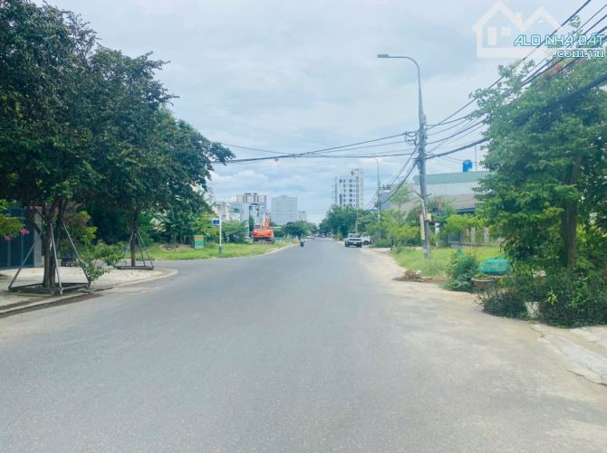 Bán RẺ lô đất đẹp 266m2 mặt tiền đường 10m5 Chính Hữu, Gần Biển Mỹ Khê