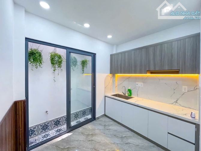 Nhà mới giá rẻ 3 tỷ 950 - Trần Văn Khánh quận 7