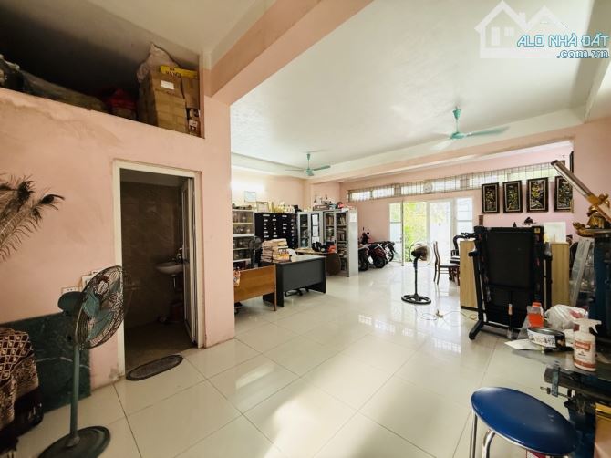BÁN NHÀ PHỐ LÒ ĐÚC Q. HBT- Ô TÔ VÀO NHÀ- GIÁ TỐT NHẤT KHU VỰC 89m2 -2 tầng- mt 9m -21.5 tỷ