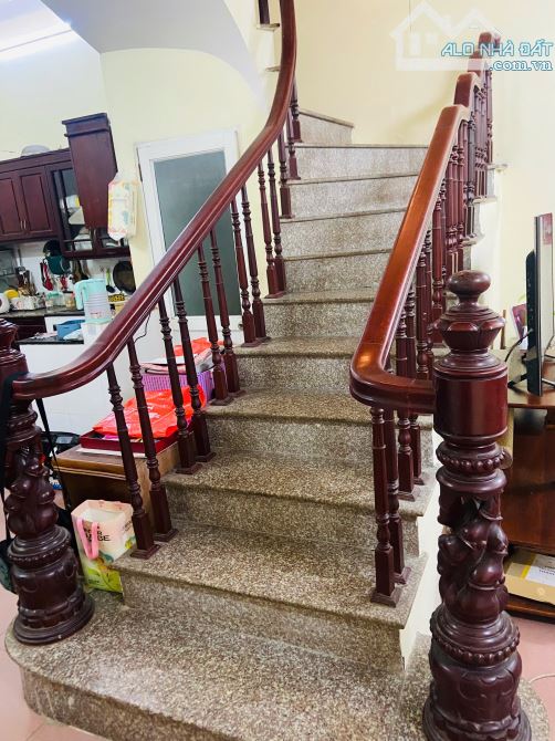 Bán nhà MP Cầu Đơ 3, Hà Cầu. Ô tô đỗ, kinh doanh. 63m2, 4t, mt 5.3m. Giá chào 19.5 tỷ