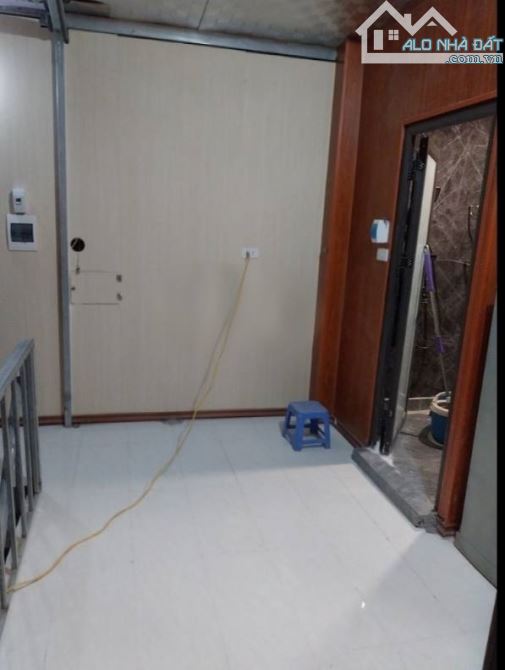 Cho thuê căn hộ tầng 2 Bùi Xương Trạch, 60m2, 2 ngủ, 1 vệ sinh, chỉ 6.2 Triệu