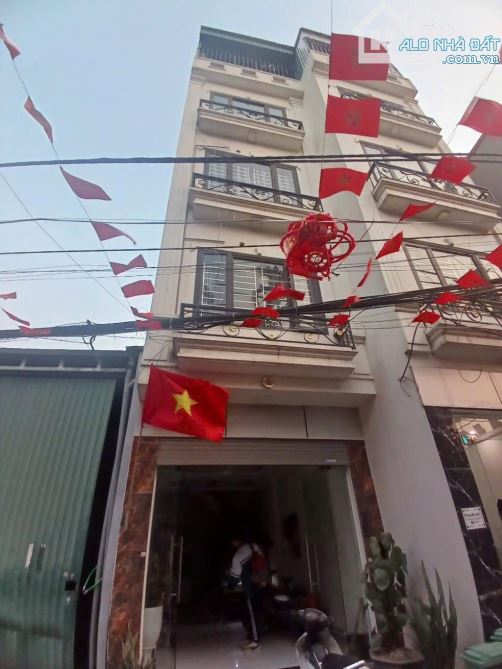 BÁN NHÀ KIM CHUNG LÔ GÓC 5 TẦNG CỰC ĐẸP Ô TÔ ĐỖ CỬA SÁT KĐT GIÁ CHỈ HƠN 5 TỶ XÍU
