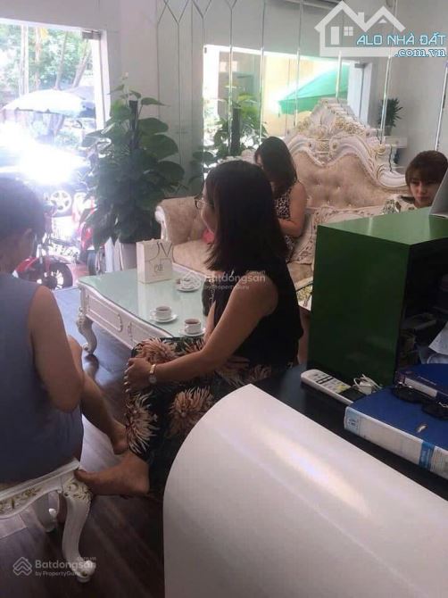 Cho thuê nhà Nguyễn Thị Định, Cầu Giấy. DT 45m2, 4 tầng, Mt 3,6m. Ngõ oto. Giá 26 triệu/th