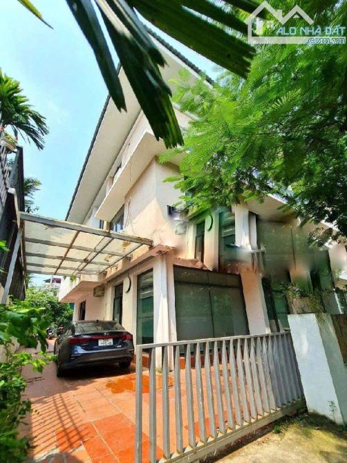 LÔ GÓC SIÊU HIẾM DƯƠNG NỘI - DIỆN TÍCH 271 M2 - MẶT TIỀN ĐỈNH - GẦN CÔNG VIÊN – Ở NGAY