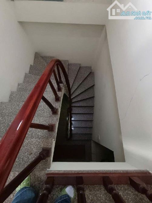 Mặt phố Tôn Đức Thắng – lô góc quyền lực | 135m² – nhà 3 tầng cũ – bán đất tặng nhà, giá c
